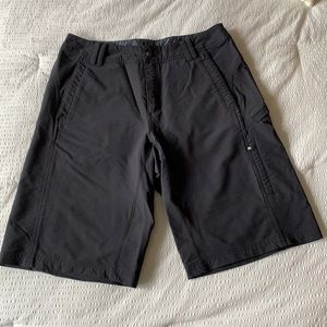 Men’s Lululemon black shorts Sz 34
